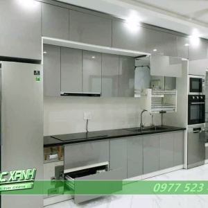 Tủ Bếp i phủ Acrylic màu xám hiện đại