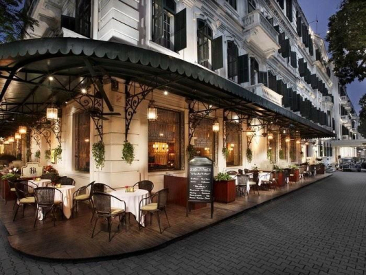 Thiết kế quán cafe phong cách pháp sang trọng quý phái